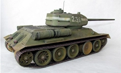 T-34-85 - unité non identifiée - 06 - avec elements du train de roulement du panther - 06