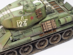 T-34-85 - unité non identifiée - 04 - 03