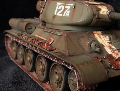 T-34-85 - mod 1944 - 06p - réa 2023 - 40