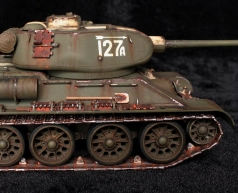 T-34-85 - mod 1944 - 06p - réa 2023 - 57